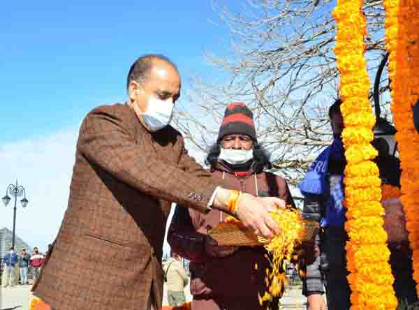 Tribute to Mahatma Gandhi मुख्यमंत्री ने राष्ट्रपिता महात्मा गांधी को पुष्पांजलि की अर्पित