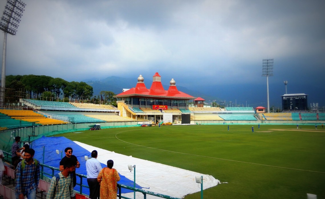 Weather Forecast in Dharamshala: बारिश से होने वाले भारत और श्रीलंका के मैच पर पड़ सकता है असर