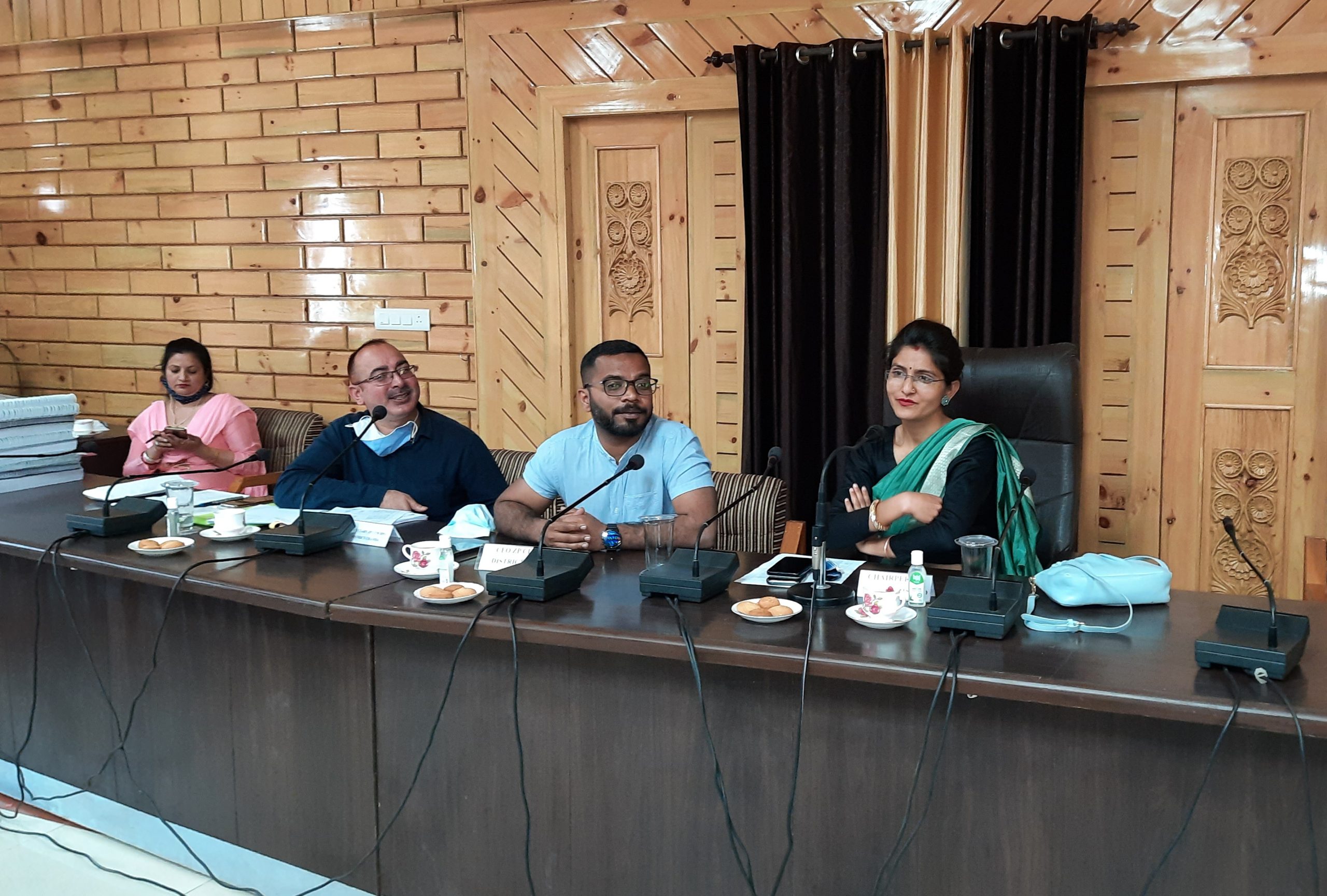 Special Meeting of Jila Parishad: जिला परिषद अध्यक्ष नीलम कुमारी ने की अध्यक्षता, वित्त वर्ष 2022 -23 के लिए मनरेगा शैल्फ किए अनुमोदित