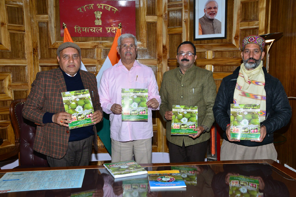 3 Books Released हिमाचल राज्यपाल ने शीतोष्ण फलों की बागवानी पर आधारित 3 पुस्तकों का किया विमोचन