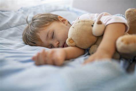 How to Complete Children Sleeping Hours: बच्चों को कैसे सुलाएं की न हो स्वास्थ्य के साथ खिलवाड़