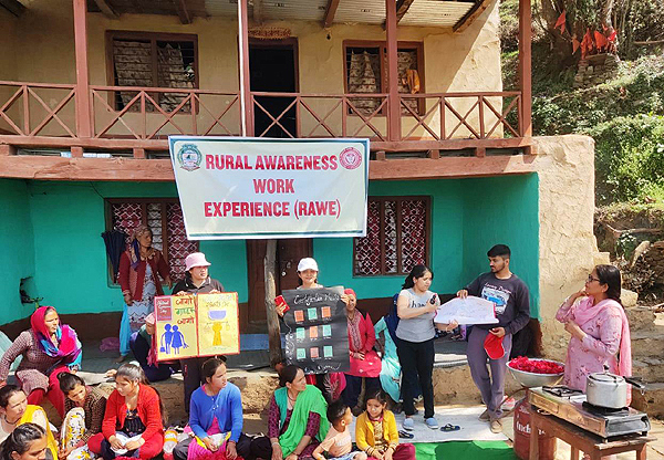 Students made Aware Residents of Kandkosari विद्यार्थियों ने जागरूक किए कंडकोसरी वासी