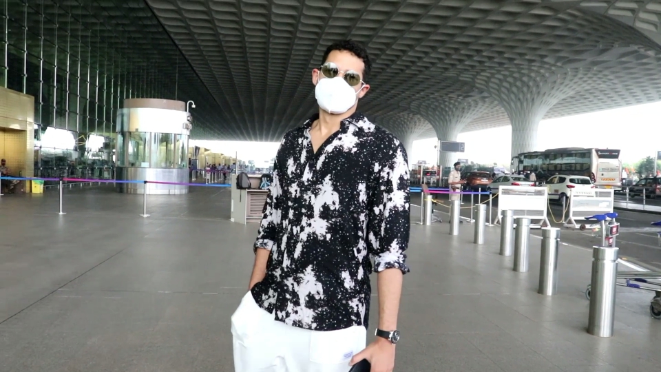 Siddhant Chaturvedi Spotted at Airport