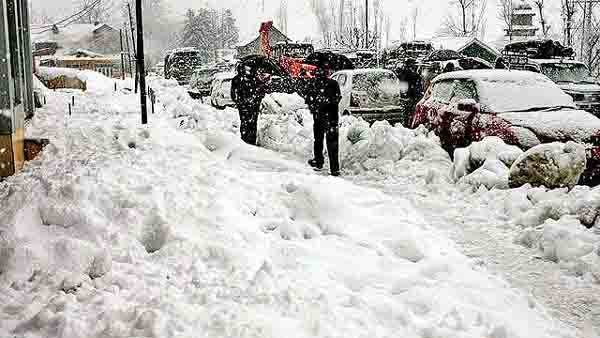 Yellow Alert of Rain and Snowfall in Mandi District मंडी जिले में वर्षा व बर्फबारी का येलो अलर्ट