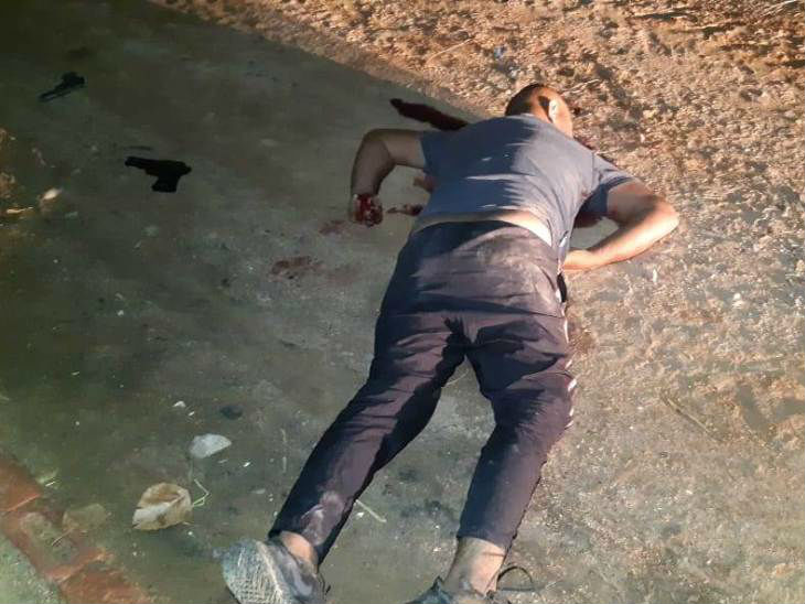 Up Crook Killed in Encounter: 1 लाख के इनामी बदमाश को जोनपुर पुलिस ने मार गिराया, मुठभेड़ में 2 पुलिसकर्मी घायल