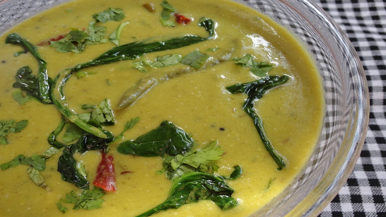 How to Make Delicious Palak Kadhi