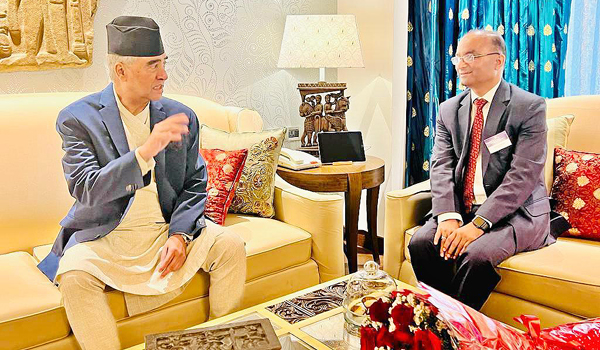 SJVN President Calls on Nepal PM एसजेवीएन के अध्यक्ष की नेपाल के पीएम से भेंट