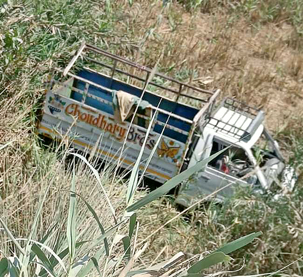 Teenager Dies After Jeep Overturns स्वां नदी के समीप जीप पलटने से किशोरी की मौत