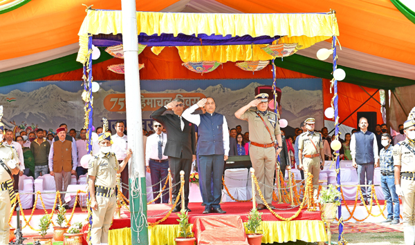 सीएम ने राज्य स्तरीय हिमाचल दिवस समारोह में की शिरकत CM Attended The State Level Himachal Day Celebrations