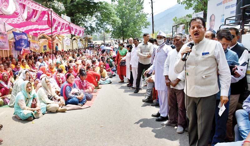 कुल्लू अस्पताल में डाक्टरों की कमी को लेकर लोगों में आक्रोश