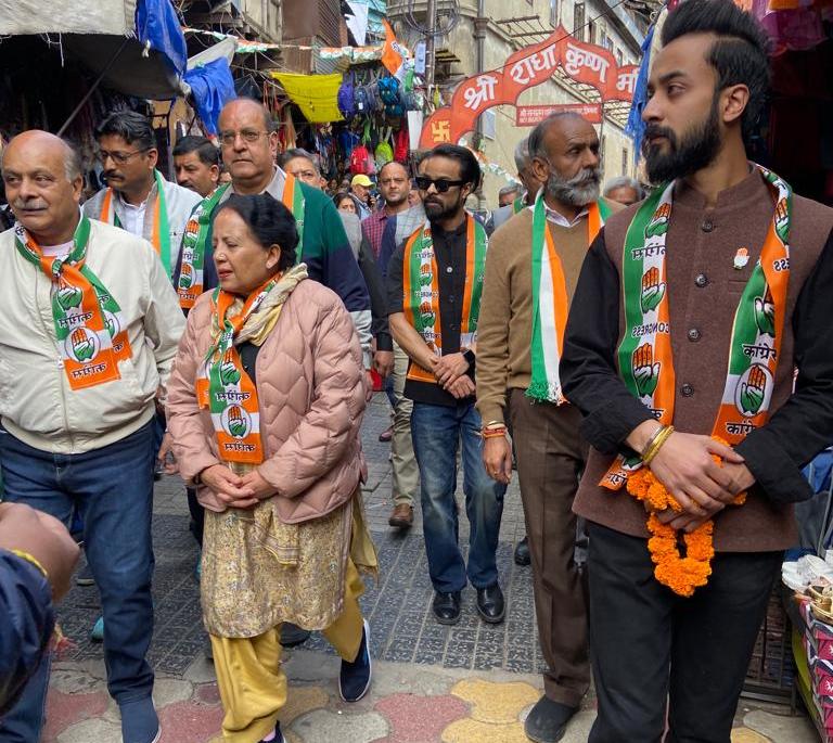 MC election Shimla: कांग्रेस का कार्यकर्ताओं से जीत के लिये एकजुटता का संदेश, पार्टी जल्द जारी करेगी मेनिफेस्टो जारी