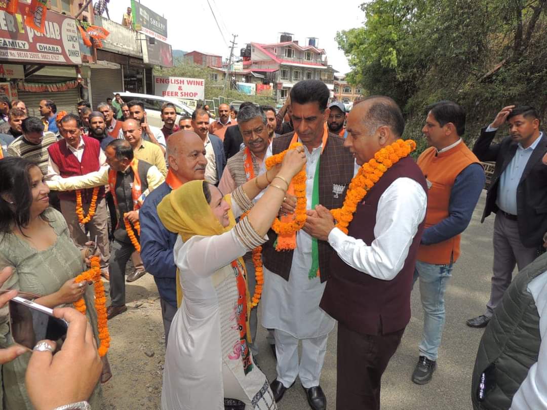 MC Shimla Elections: नगर निगम चुनाव की तैयारियों में जयराम ठाकुर, सुरेश कश्यप और राजीव बिंदल ने अलग-अलग वार्ड में किया नुक्कड़ सभा का आयोजन