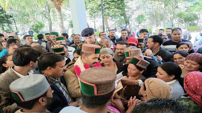 Himachal pradesh: लूहरी परियोजना पर बोले विक्रमादित्य, युवाओं को रोजगार नहीं मिला तो धरने पर बैठेंगे