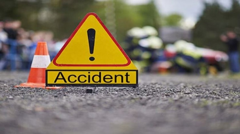 Dharamshala Accident: हादसा! खाई कैंटर में गिरने से सड़क दुर्घटना, पति-पत्नी और बेटी समेत पांच की मौत