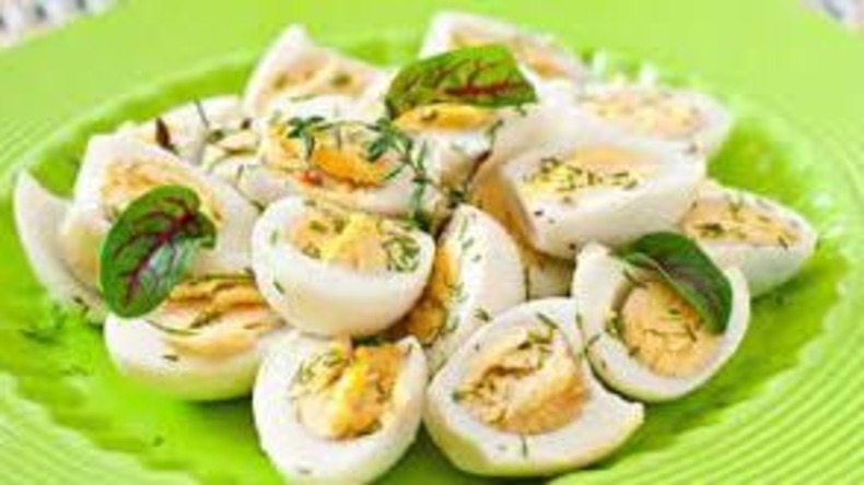 Eggs Benefits: उबले अंडे खाने से होते हैं कई फायदे, दूर होती हैं ये बीमारियां