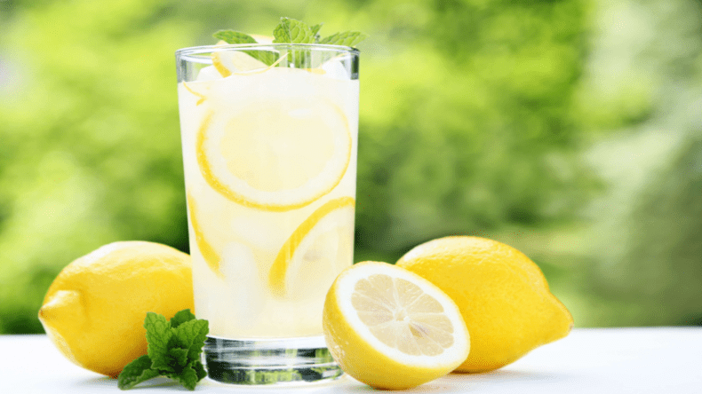 Benefits Of Lemon Drink: गर्मियों में नींबू पानी पीने से मिलेंगे आपको कई फायदे, जानिए क्या हैं इससे मिलने वाले फायदे