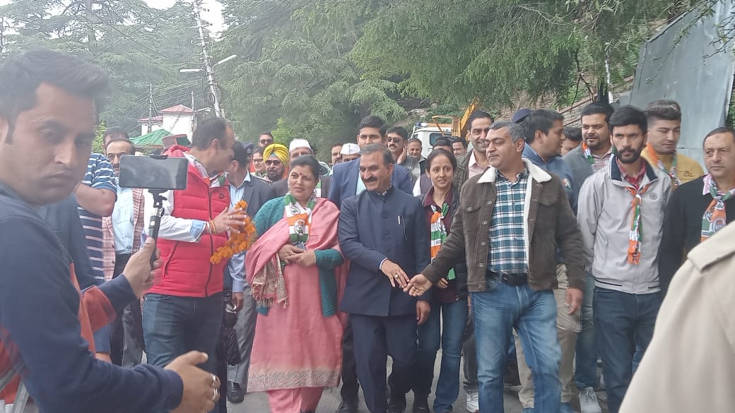 MC Shimla Election: सीएम ने 8 जगहों में की निक्कड़ सभाएं, कहा- बीजेपी ने शिमला शहर को गर्त में धकेला