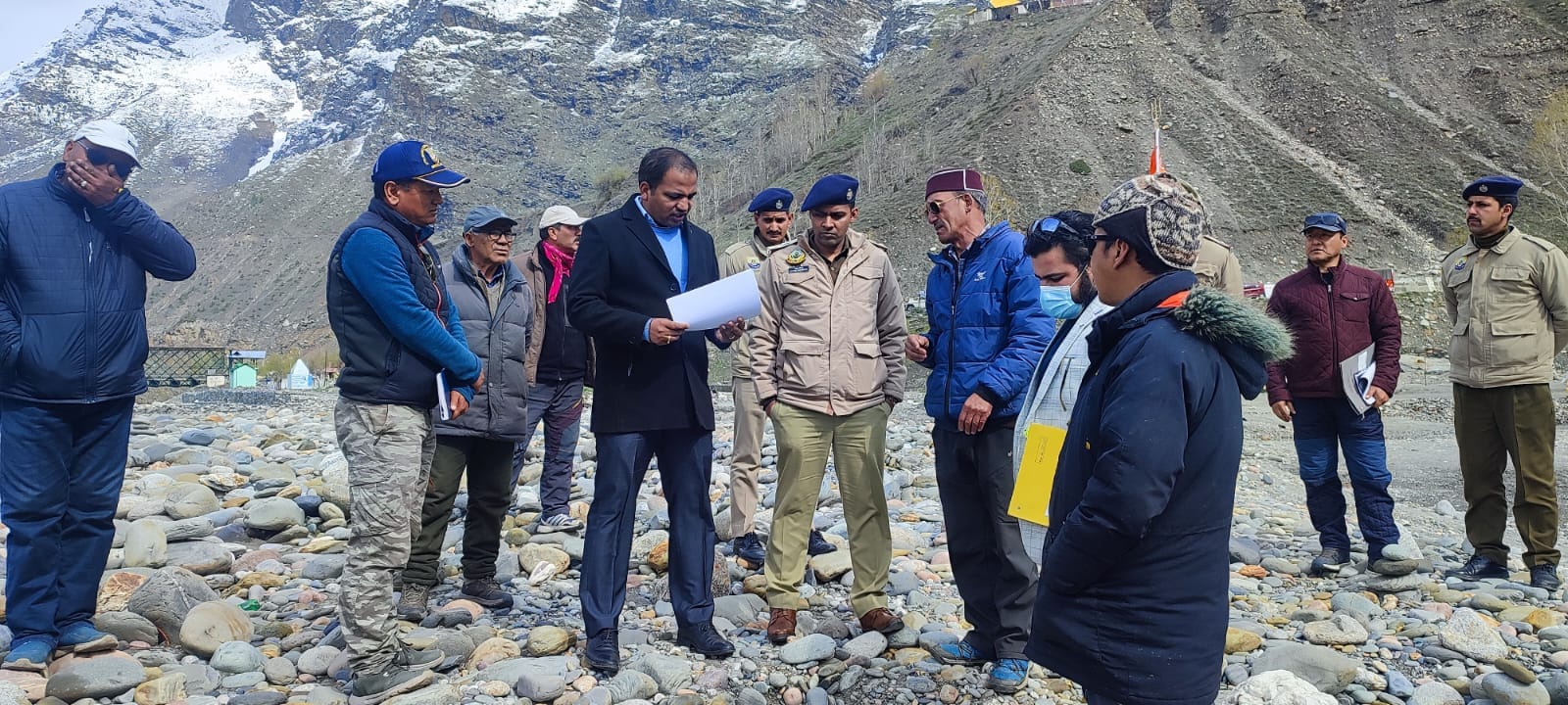 lahaul and Spiti: हरिद्वार व बनारस की तर्ज पर होगा तांदी संगम घाट का निर्माण, उपायुक्त लाहौल स्पीति ने किया निरीक्षण