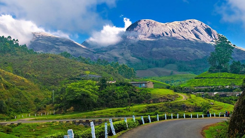 Himachal Weather: 36 साल बाद शिमला में लोंगो को महसूस हुई जनवरी जैसी ठंड़, मिली गर्मि से राहत