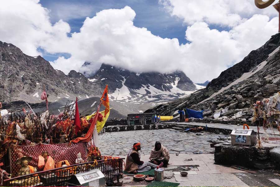 Manimahesh Yatra: छोटे शाही-पूण्य स्नान के लिए भरमौर पहुंची जम्मू से श्रद्धालु की भीड़, जानिए इसका शुभ मुहूर्त