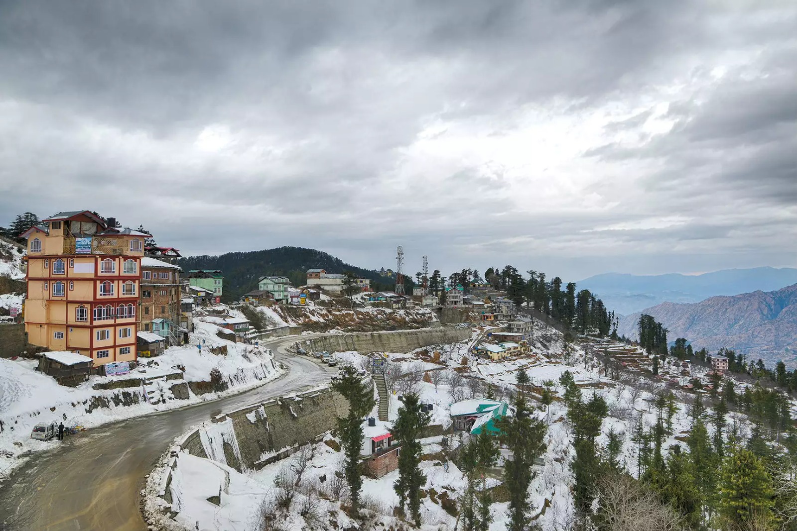 Himachal Weather: हिमाचल में 1 नवंबर से बदलेगा मौसम का रूख, बारिश और बर्फबारी के बढ़े आसार