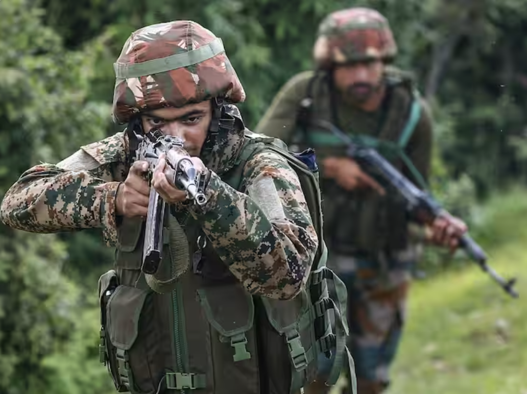 Jammu Kashmir Encounter: जम्मू कश्मीर के सुरक्षाबलों और TRF के बीच हुई मुठभेड़, एक आतंकी का किया एनकाउंटर