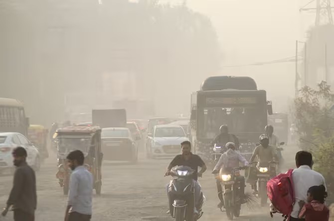 North India Pollution: पंजाब, हरियाणा में प्रदूषण का कहर! कई जगह रिकॉर्ड तोड़ रहा AQI