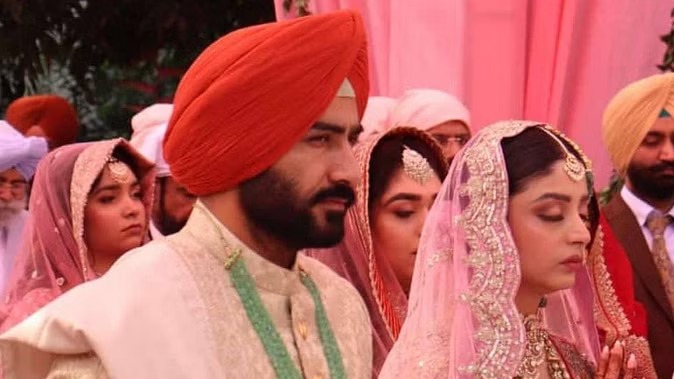 Gurmeet-Gurveen Wedding: पंजाब के मंत्री गुरमीत मीत हेयर और डॉ. गुरवीन बंधे एक सूत्र में, देखें तरवीरें