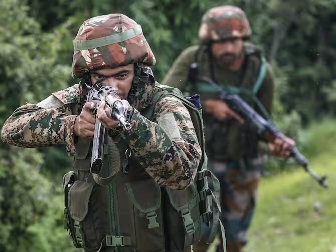 Jammu Kashmir: LOC पर आतंकियों के घुसपैठ की कोशिश नाकाम, जवानों ने मार गिराए 2 आतंकी