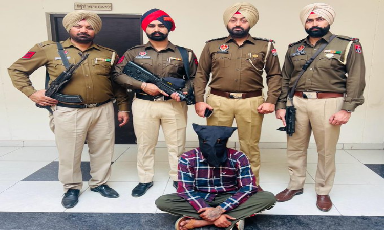 Punjab Police: पंजाब पुलिस को मिली बड़ी कामयाबी, गोल्डी बराड़ और सबा USA गुर्गे को दबोचा