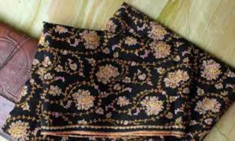 Shahtoosh Shawl Price: 15 लाख रुपए में मिलता है यह खास शॉल लेकिन भारत में ये बैन है