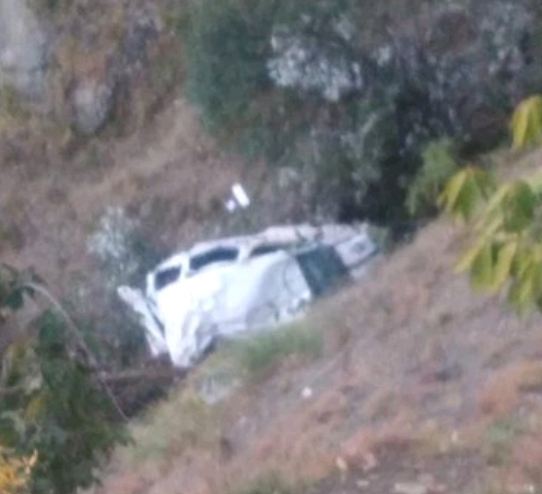 Accident: वैष्णों देवी के रास्ते में खाई में गिरी बस, हुई 3 की मौत और कई घायल