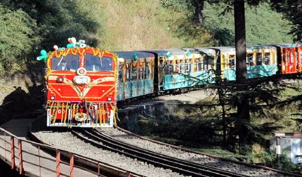 Holiday Special Train: पर्यटकों के लिए हॉलीडे स्पेशल ट्रेन, 24 दिसंबर से कालका-शिमला हैरिटेज ट्रैक पर होगी शुरु