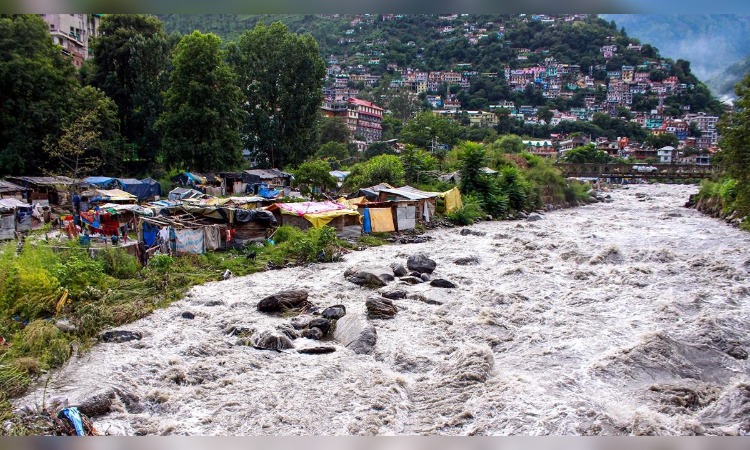 HP Weather Update: हिमाचल के इन सभी इलाकों में गिरेगी Snowfall, बारिश की भी संभावना