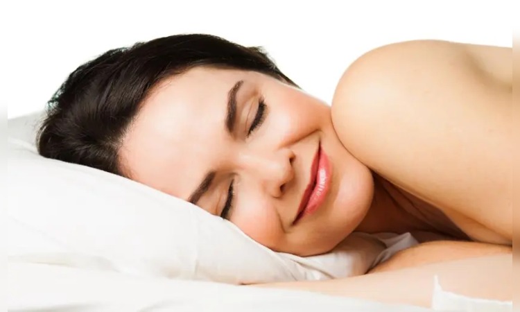 Sleep Trick: रात को सोने से पहले हर किसी को अपनानी चाहिए ये अच्छी आदतें,  सेहत रहेगी दुरुस्त