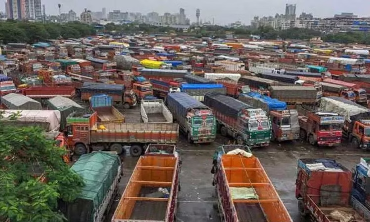 Truck driver strike: ट्रक चालकों की हड़ताल के बीच चंडीगढ़ में डीजल और पेट्रोल की बिक्री पर अस्थायी प्रतिबंध