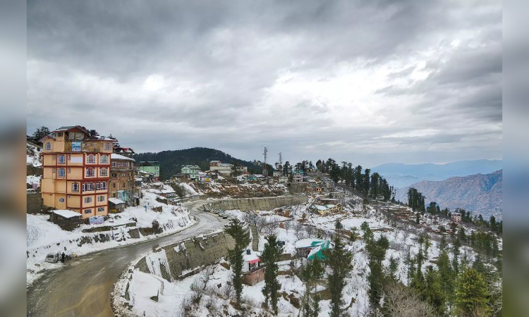 Himachal Pradesh Weather Update: हिमाचल में सर्दी का सितम जारी, IMD ने बताया कब मिलेगी राहत