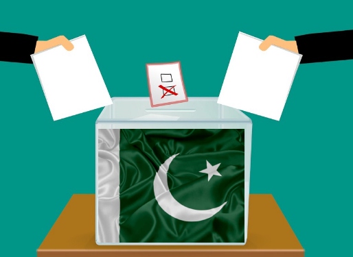 Pakistan Election Result Live: PML-N, PPP के बीच गठबंधन की उम्मीद, इमरान पर टिकी सबकी निगाहें