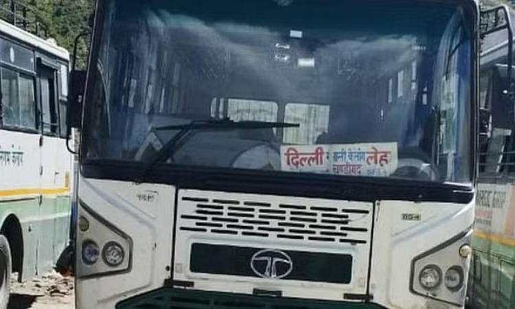 Delhi Leh HRTC Bus Service: लेह-दिल्ली बस सर्विस ने बनाया रिकॉर्ड, रोज 1.25 लाख की कमाई