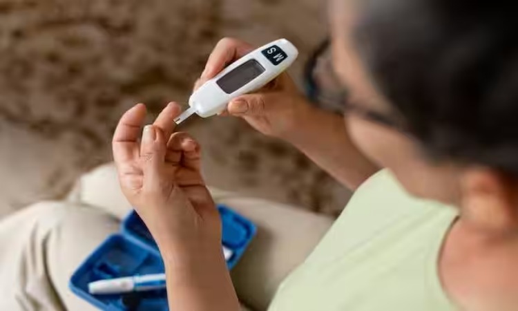 Diabetes Tips: किस उम्र में होती है सबसे ज्यादा खतरनाक डायबिटीज, जानें कैसे करें बचाव