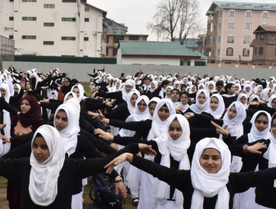 J&K News: जम्मू कश्मीर के स्कूलों की सुबह की सभाओं में राष्ट्रगान गाना होगा अनिवार्य