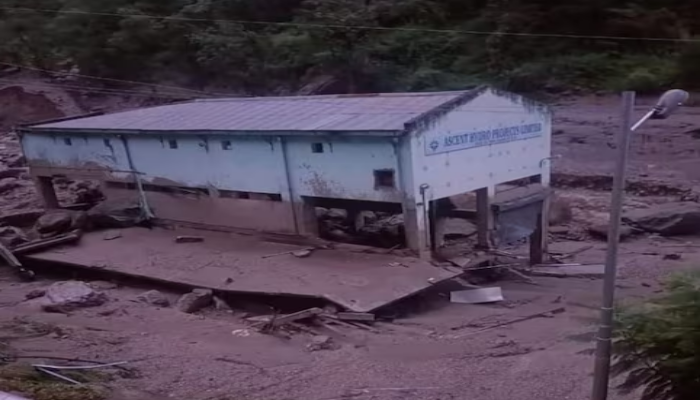 Himachal Disaster: बादल फटने के बाद अब भूकंप के झटके! 3.2 की तीव्रता रही